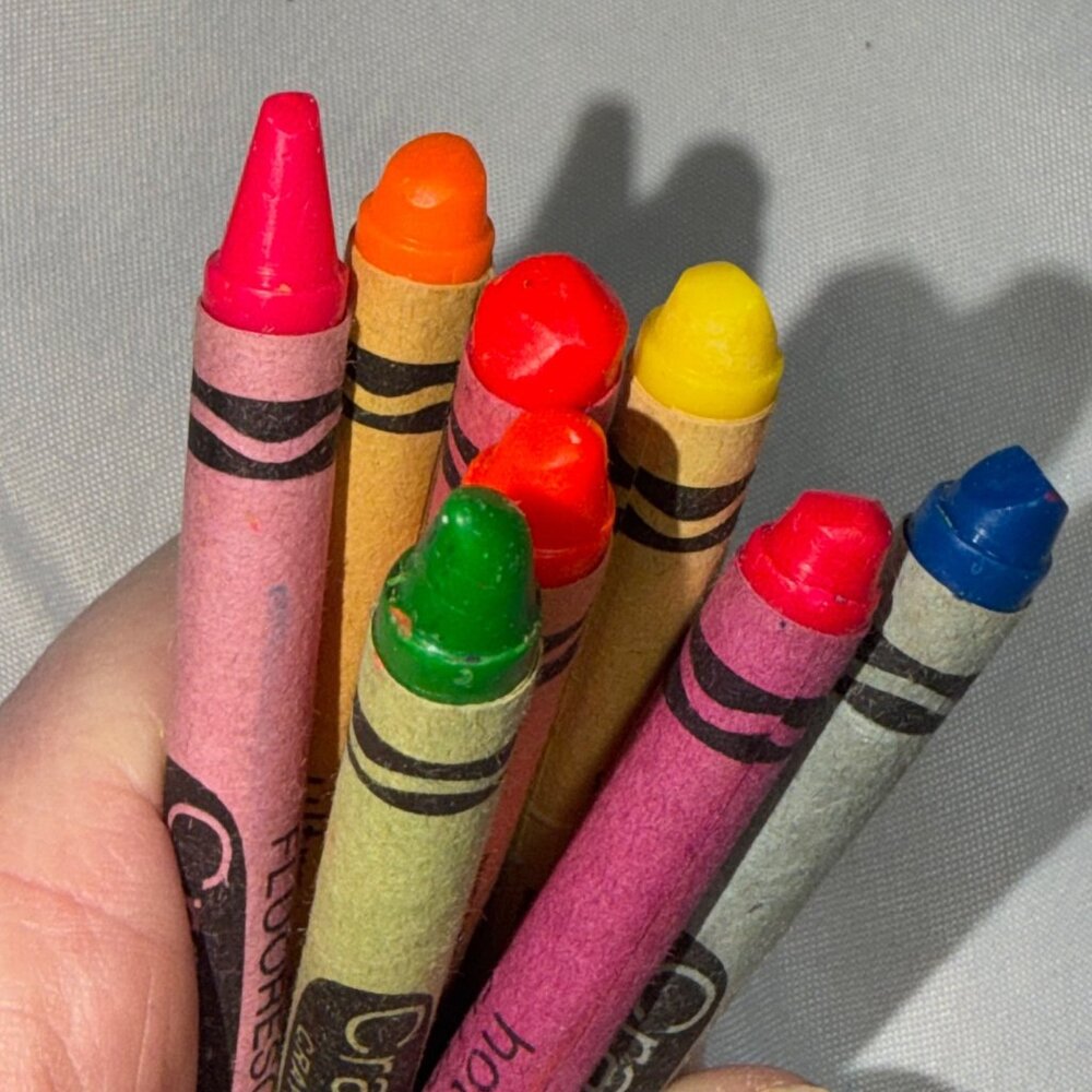 Crayola Crayon Fluorescent 8 Count Vintage No. 8F - Picture 7 of 10